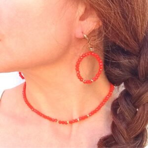 Collier en perles "Nuances de rouge"