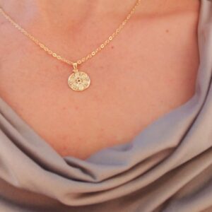 Collier chaîne "Fleur à six pétales" en Or 14K