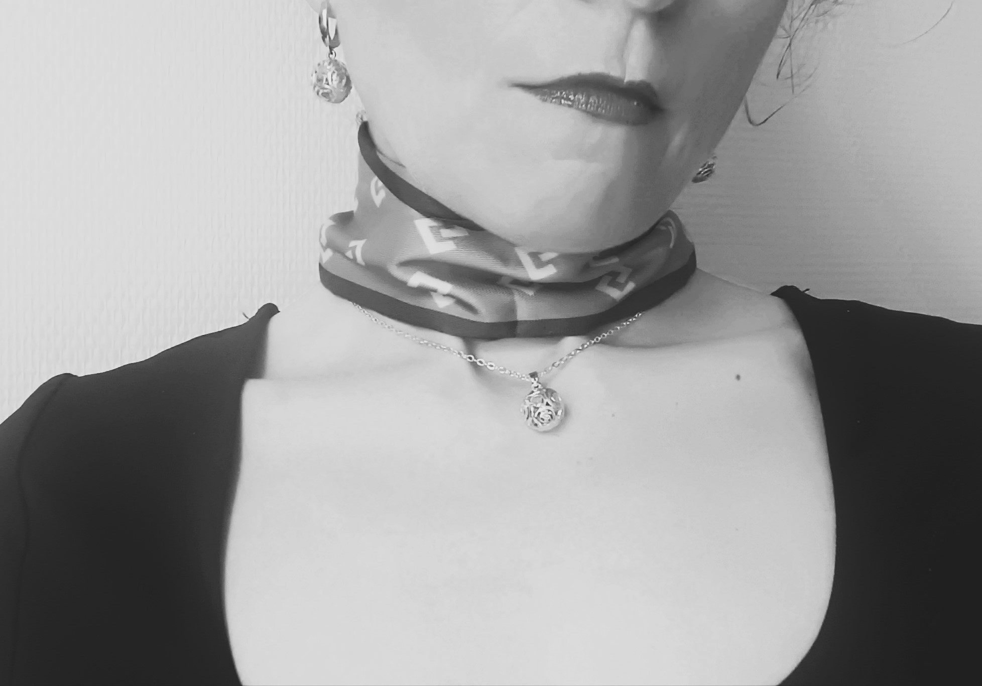 Collier chaîne "Sphère ajourée" en Or – Image 1