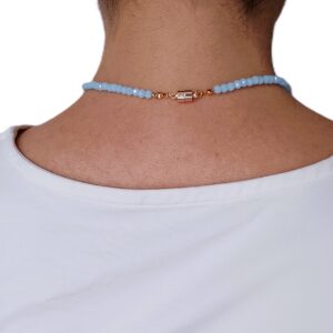 Collier court en perles "Bleu Ciel" – Image 5