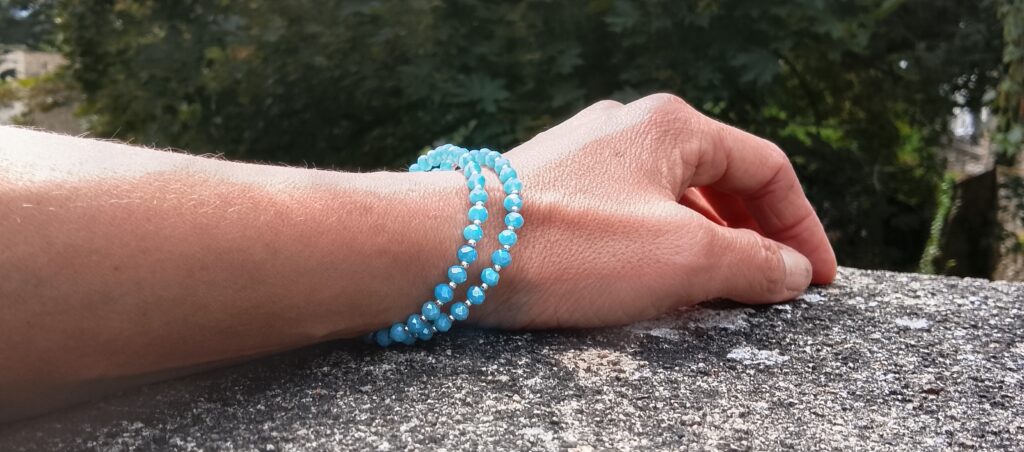 Bracelet en perles 2 rangs Bleu Azur