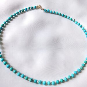 Collier court en pierres naturelles "Turquoise"